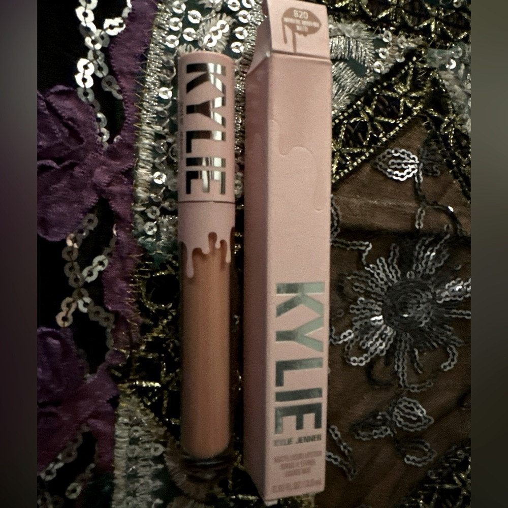 Kylie ~ Matte Liquid Lipstick ~ #820 Another Day, Another Nude (Matte) ~ NIB
